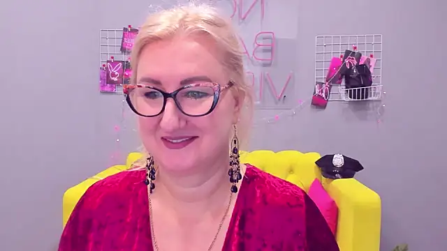 Snapshot of ChristyBrooks chatting on January 2025 12:52:01 PM ChristyBrooks online show from January 2025 12:52:01 PM