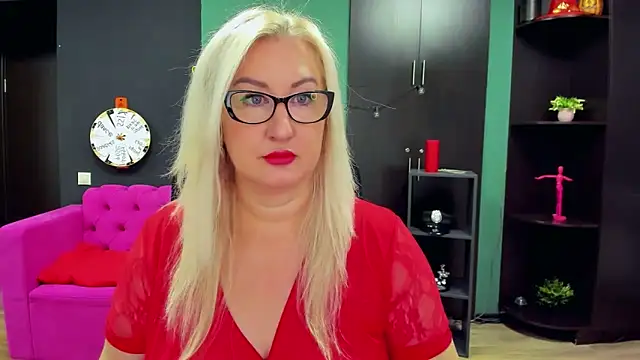 Snapshot of ChristyBrooks chatting on October 2025 09:09:02 AM ChristyBrooks online show from October 2025 09:09:02 AM