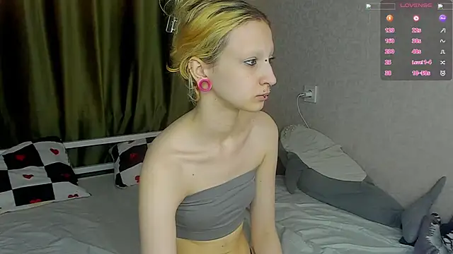 Snapshot of Lexy-Woorhez chatting on April 2026 11:19:02 AM Lexy-Woorhez online show from April 2026 11:19:02 AM