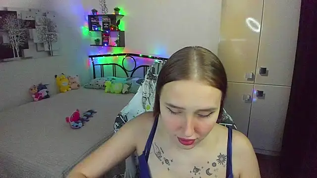 LinaTruly online show from April 2026 09:31:02 PM