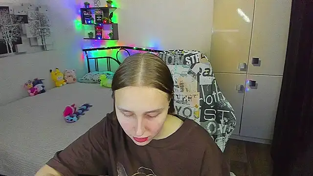 LinaTruly online show from May 2026 09:08:02 PM