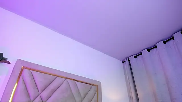 chloe wilson7 online show from October 2025 01:17:02 AM