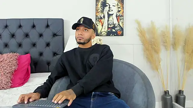 Robin Rief online show from March 2025 03:29:01 AM