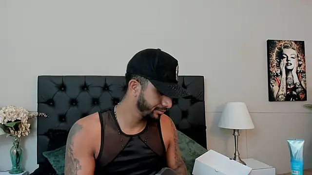 Robin Rief online show from September 2025 03:19:02 AM