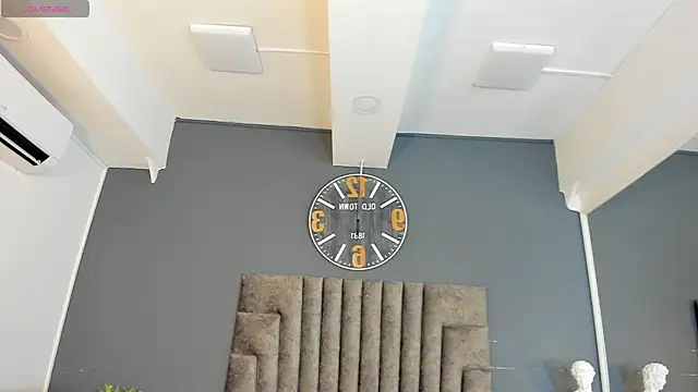 Robin Rief online show from June 2026 07:29:01 PM