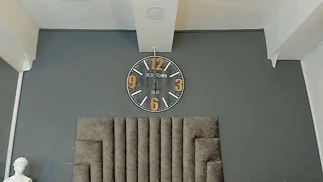 Robin Rief online show from June 2026 07:24:01 PM