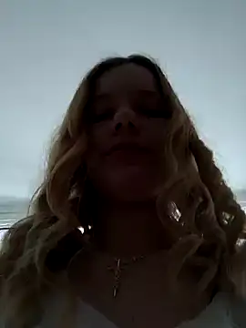 Snapshot of NicoleCut chatting on January 2025 02:17:02 PM NicoleCut online show from January 2025 02:17:02 PM