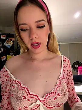 Snapshot of NicoleCut chatting on November 2025 10:49:02 AM NicoleCut online show from November 2025 10:49:02 AM