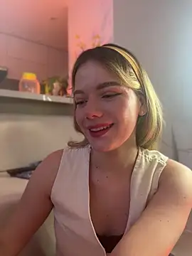 NicoleCut online show from April 2026 09:24:01 AM