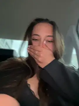 Snapshot of VelvetVixenI chatting on April 2026 03:06:01 PM VelvetVixenI online show from April 2026 03:06:01 PM