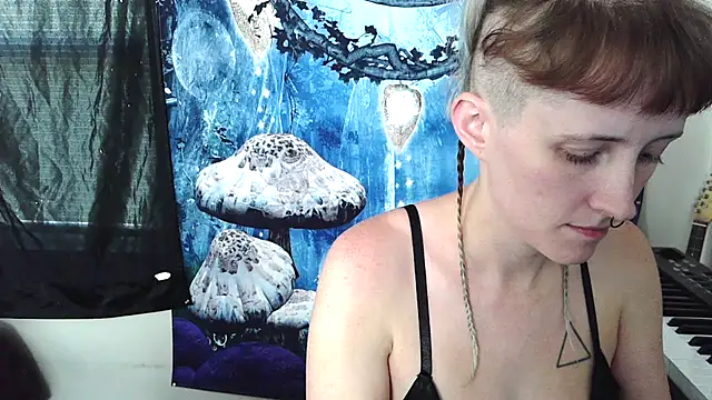 Snapshot of _hellostormy_ chatting on October 2025 04:19:01 PM hellostormy online show from October 2025 04:19:01 PM