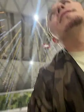 adam-rivera online show from December 2025 01:32:02 AM