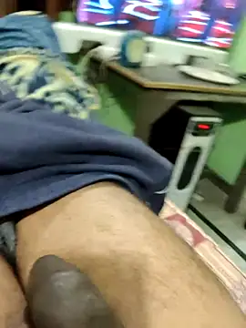 Snapshot of KUKU69XX chatting on December 2025 06:26:01 PM KUKU69XX online show from December 2025 06:26:01 PM