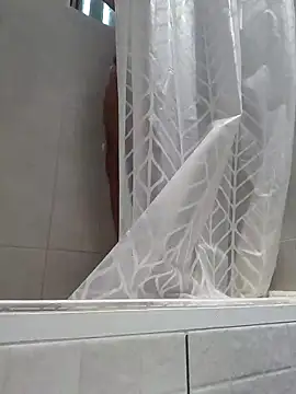 Snapshot of ariel-rick chatting on December 2024 09:02:01 AM ariel-rick online show from December 2024 09:02:01 AM