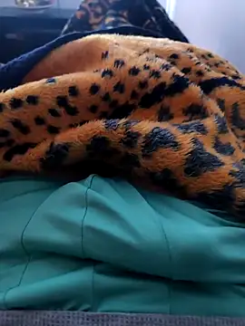 Snapshot of ariel-rick chatting on November 2025 09:31:01 AM ariel-rick online show from November 2025 09:31:01 AM