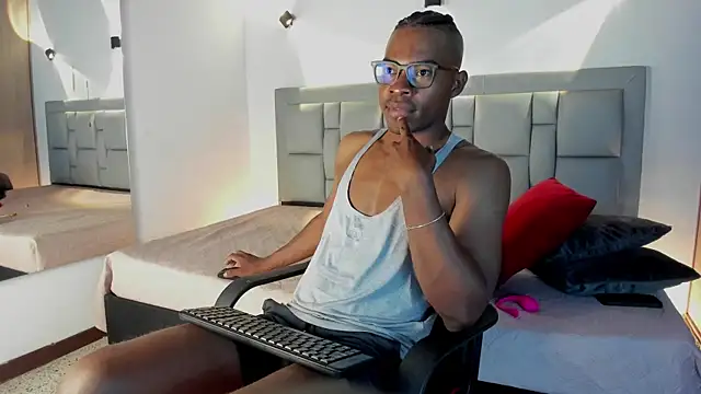 Snapshot of JEFFREY_COTTOM chatting on January 2025 07:18:02 PM JEFFREY COTTOM online show from January 2025 07:18:02 PM