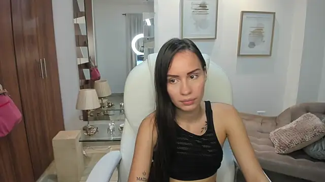 Snapshot of kiim_sweett chatting on January 2025 11:48:01 AM kiim sweett online show from January 2025 11:48:01 AM