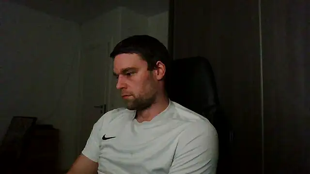 Snapshot of The_big_viking_ chatting on December 2024 09:08:02 PM The big viking online show from December 2024 09:08:02 PM