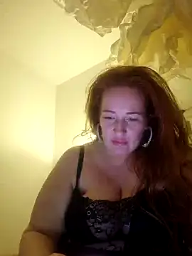 Snapshot of Engel_mia chatting on February 2025 08:45:01 PM Engel mia online show from February 2025 08:45:01 PM