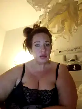 Snapshot of Engel_mia chatting on February 2025 11:47:02 PM Engel mia online show from February 2025 11:47:02 PM