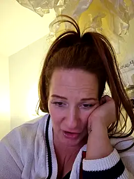 Snapshot of Engel_mia chatting on February 2025 05:04:01 AM Engel mia online show from February 2025 05:04:01 AM