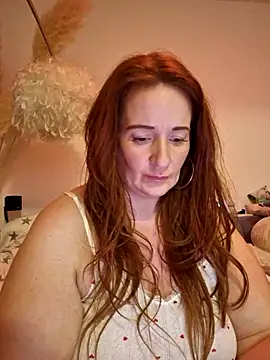 Snapshot of Engel_mia chatting on March 2025 09:27:02 PM Engel mia online show from March 2025 09:27:02 PM