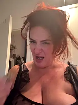 Snapshot of Engel_mia chatting on September 2025 08:32:02 PM Engel mia online show from September 2025 08:32:02 PM