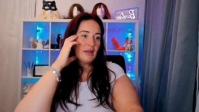 Snapshot of Engel_mia chatting on October 2025 11:16:01 PM Engel mia online show from October 2025 11:16:01 PM