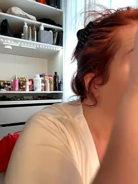 Snapshot of Engel_mia chatting on October 2025 01:23:01 PM Engel mia online show from October 2025 01:23:01 PM