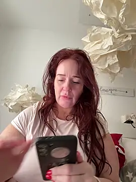 Snapshot of Engel_mia chatting on December 2025 10:13:01 AM Engel mia online show from December 2025 10:13:01 AM