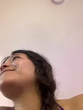 mariana 21x online show from March 2025 04:00:02 PM
