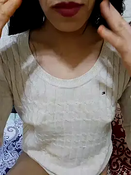 Snapshot of Linda-53 chatting on March 2025 01:20:02 AM Linda-53 online show from March 2025 01:20:02 AM