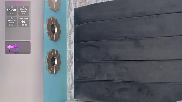 CrystalWoods94 online show from October 2025 01:22:01 PM