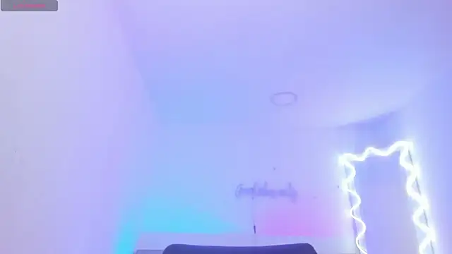 penelope tay1 online show from October 2025 04:01:01 AM