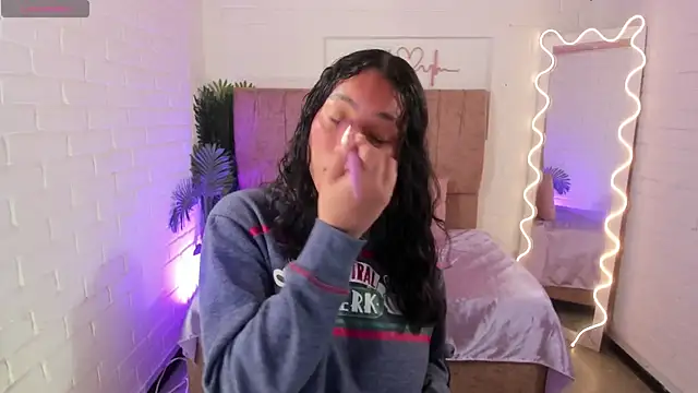 penelope tay1 online show from November 2025 03:28:01 AM