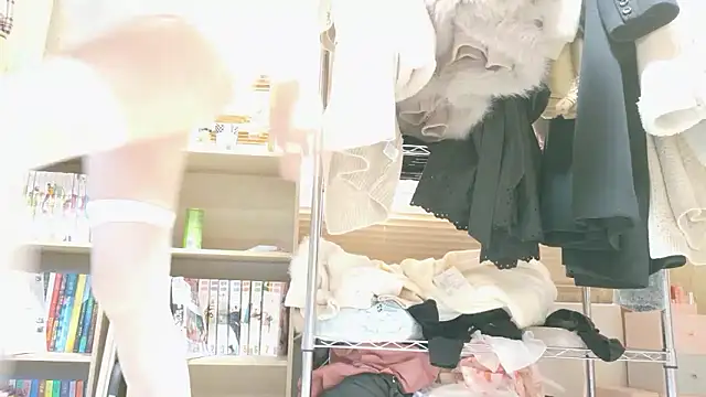 Snapshot of morikawa_sayaka chatting on November 2025 11:26:01 PM morikawa sayaka online show from November 2025 11:26:01 PM