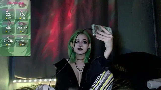 Milten-Trish online show from November 2025 03:02:01 PM