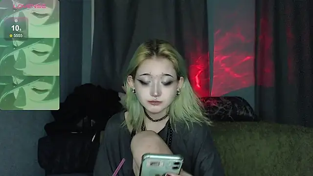 Snapshot of Milten-Trish chatting on March 2026 02:36:02 AM Milten-Trish online show from March 2026 02:36:02 AM