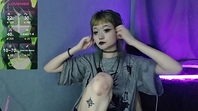 Snapshot of Milten-Trish chatting on March 2026 09:41:01 PM Milten-Trish online show from March 2026 09:41:01 PM