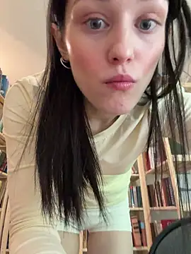 Snapshot of Mia_Mia_M chatting on June 2026 05:11:02 PM Mia Mia M online show from June 2026 05:11:02 PM