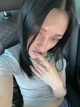Snapshot of Mia_Mia_M chatting on June 2026 02:43:01 PM Mia Mia M online show from June 2026 02:43:01 PM