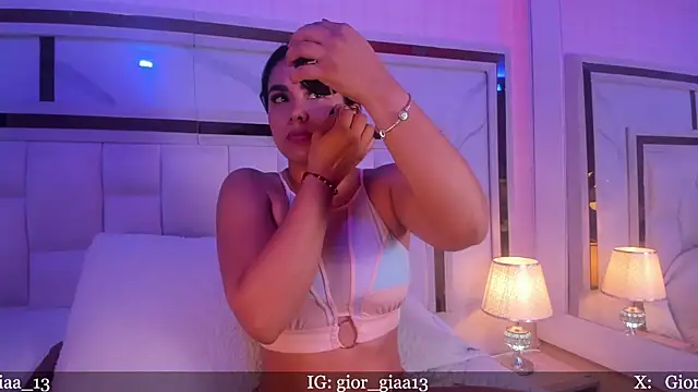 Snapshot of giorgia_13 chatting on February 2025 03:14:02 AM giorgia 13 online show from February 2025 03:14:02 AM