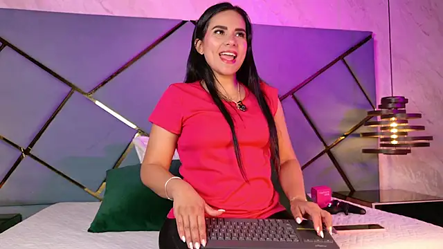 Snapshot of giorgia_13 chatting on September 2025 03:17:02 AM giorgia 13 online show from September 2025 03:17:02 AM