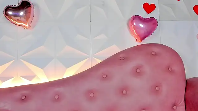 Snapshot of CarlaAlvez chatting on February 2025 02:01:01 PM CarlaAlvez online show from February 2025 02:01:01 PM