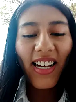 Snapshot of CarlaAlvez chatting on March 2025 10:21:02 PM CarlaAlvez online show from March 2025 10:21:02 PM