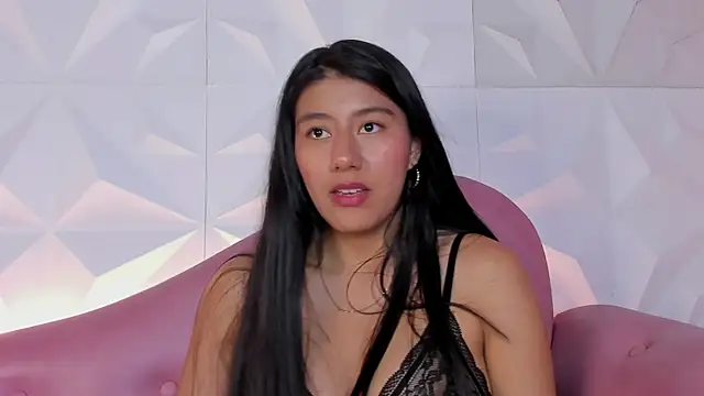 Snapshot of CarlaAlvez chatting on March 2025 10:22:02 PM CarlaAlvez online show from March 2025 10:22:02 PM