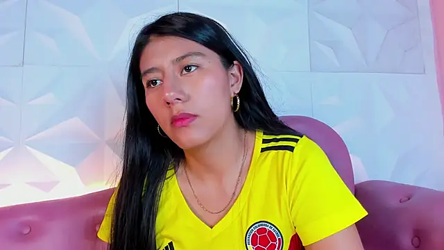 Snapshot of CarlaAlvez chatting on March 2025 10:51:01 PM CarlaAlvez online show from March 2025 10:51:01 PM