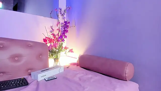 Snapshot of CarlaAlvez chatting on September 2025 05:26:02 PM CarlaAlvez online show from September 2025 05:26:02 PM