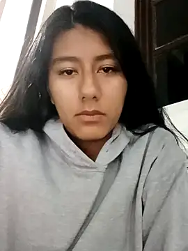 Snapshot of CarlaAlvez chatting on October 2025 11:34:02 PM CarlaAlvez online show from October 2025 11:34:02 PM