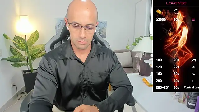 ryan master  online show from December 2024 04:25:02 PM